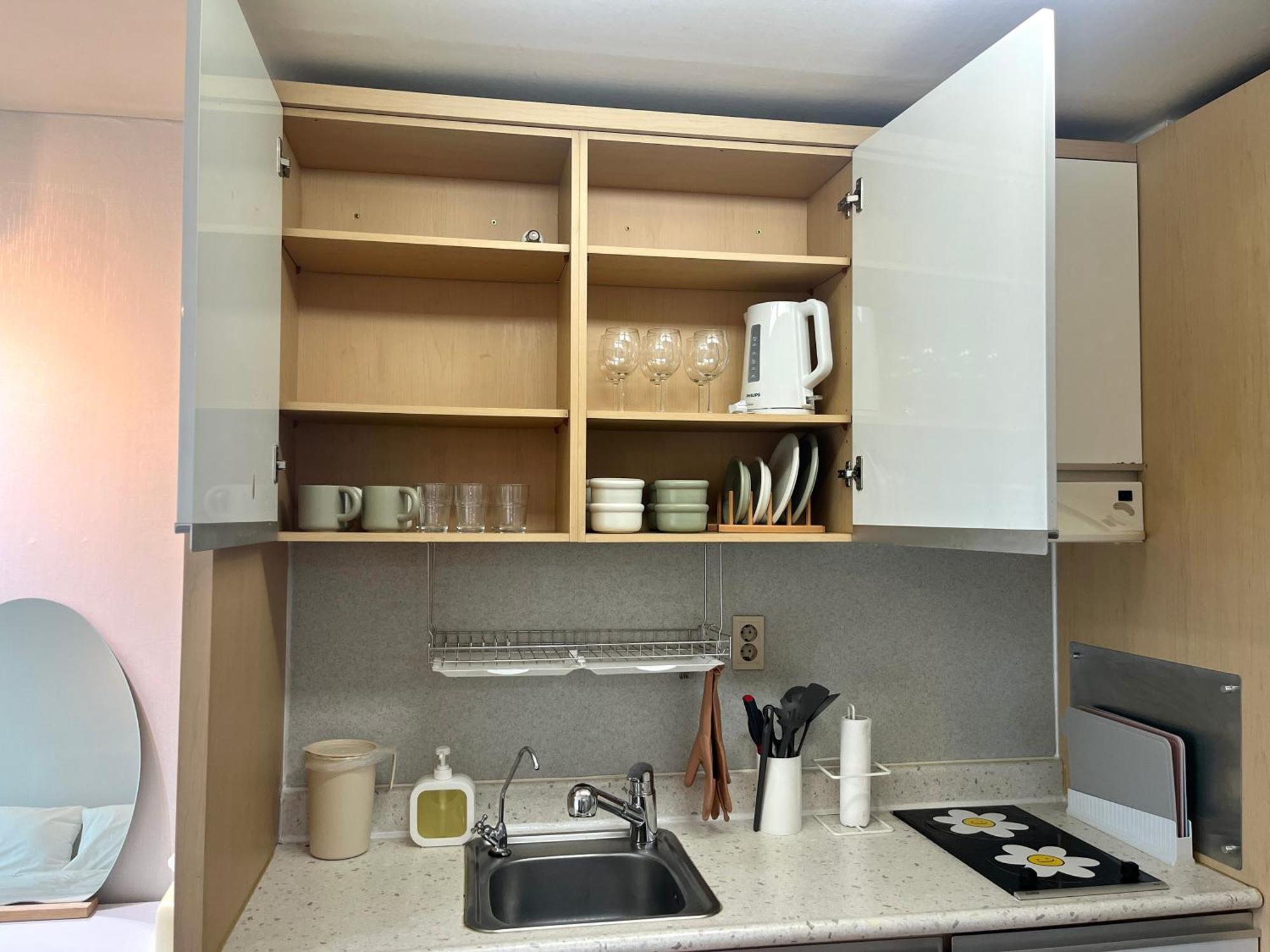 Hongik Univ Station Exit 1 Apartment โซล ภายนอก รูปภาพ